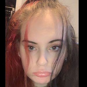 Meet your Posher, Kira